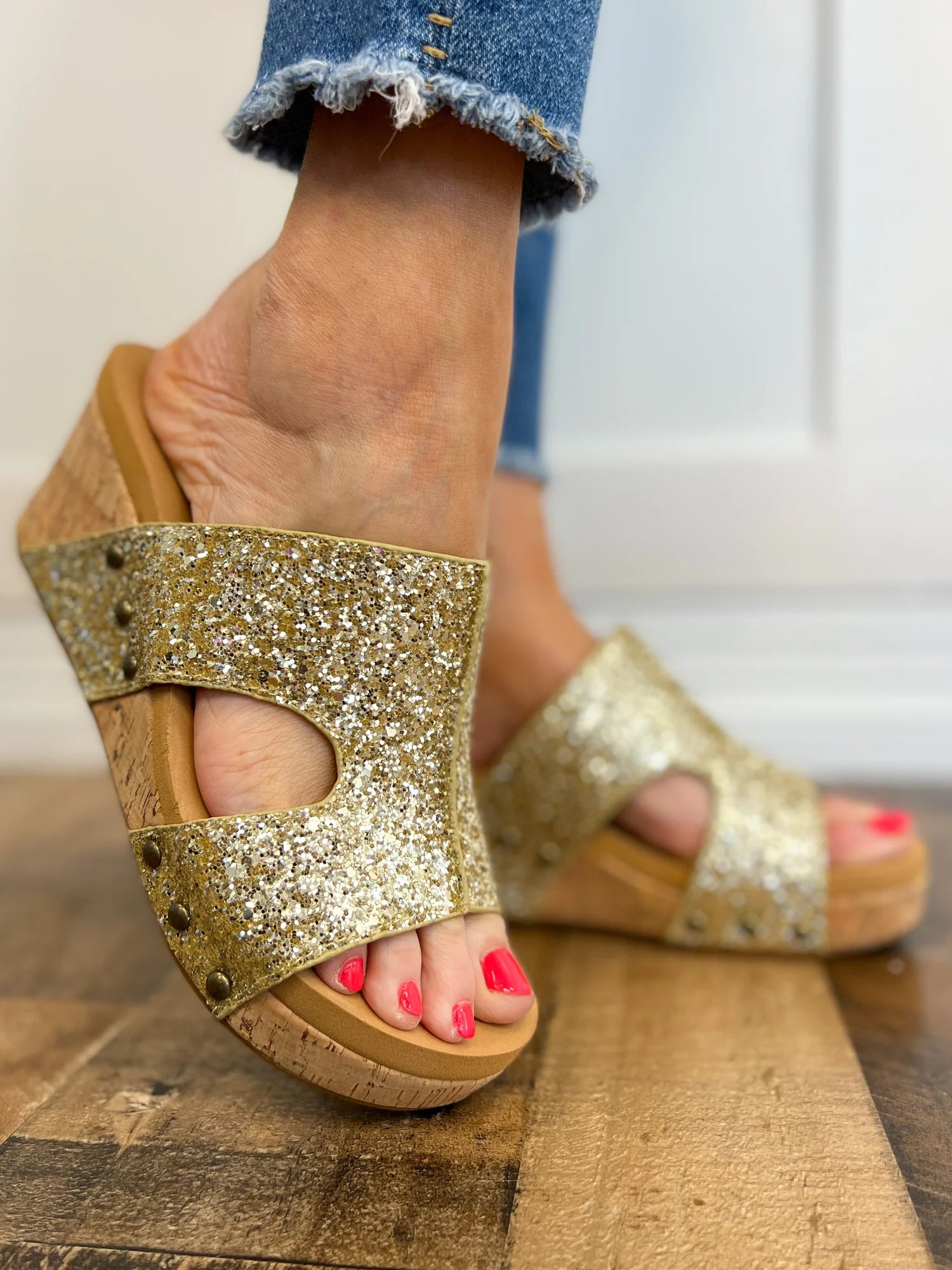 Corkys Oasis Sandals in Gold Glitter