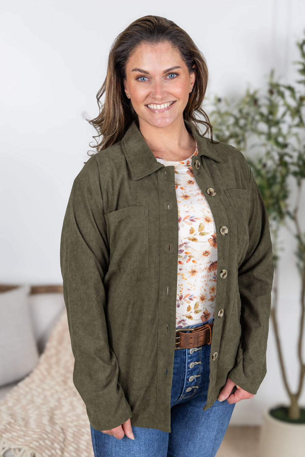 IN STOCK Lightweight Corduroy Button Down - Olive