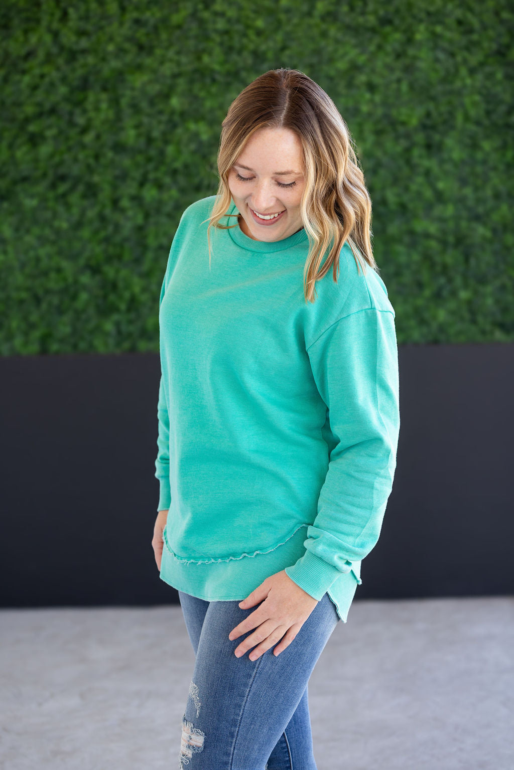 IN STOCK Vintage Wash Pullover - Caribbean Green