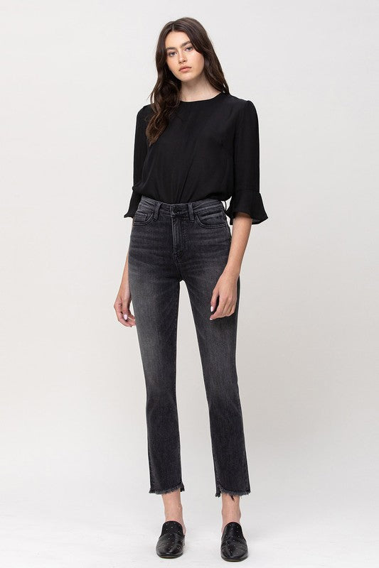 HIGH RISE STRAIGHT CROP W UNEVEN HEM DETAILS