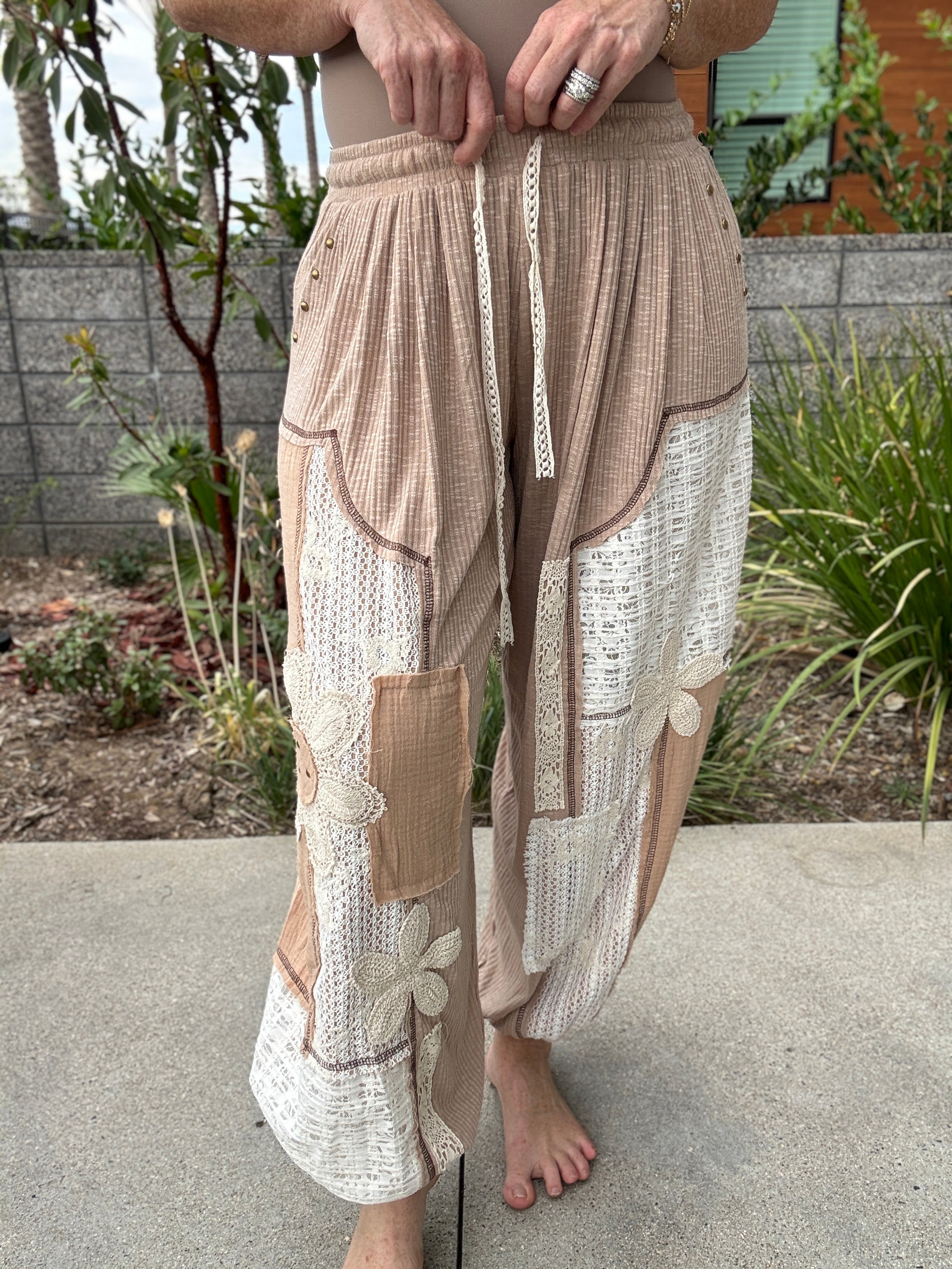 Mocha Mousse Pant by POL