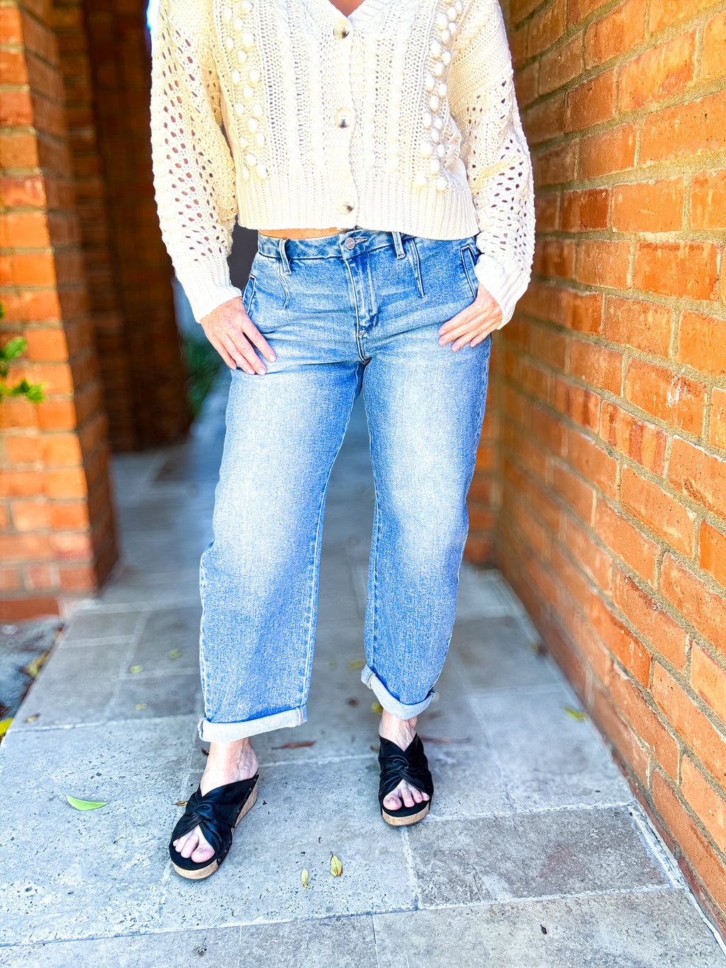 Penny Mid Rise Fit Barrel Jean by Risen