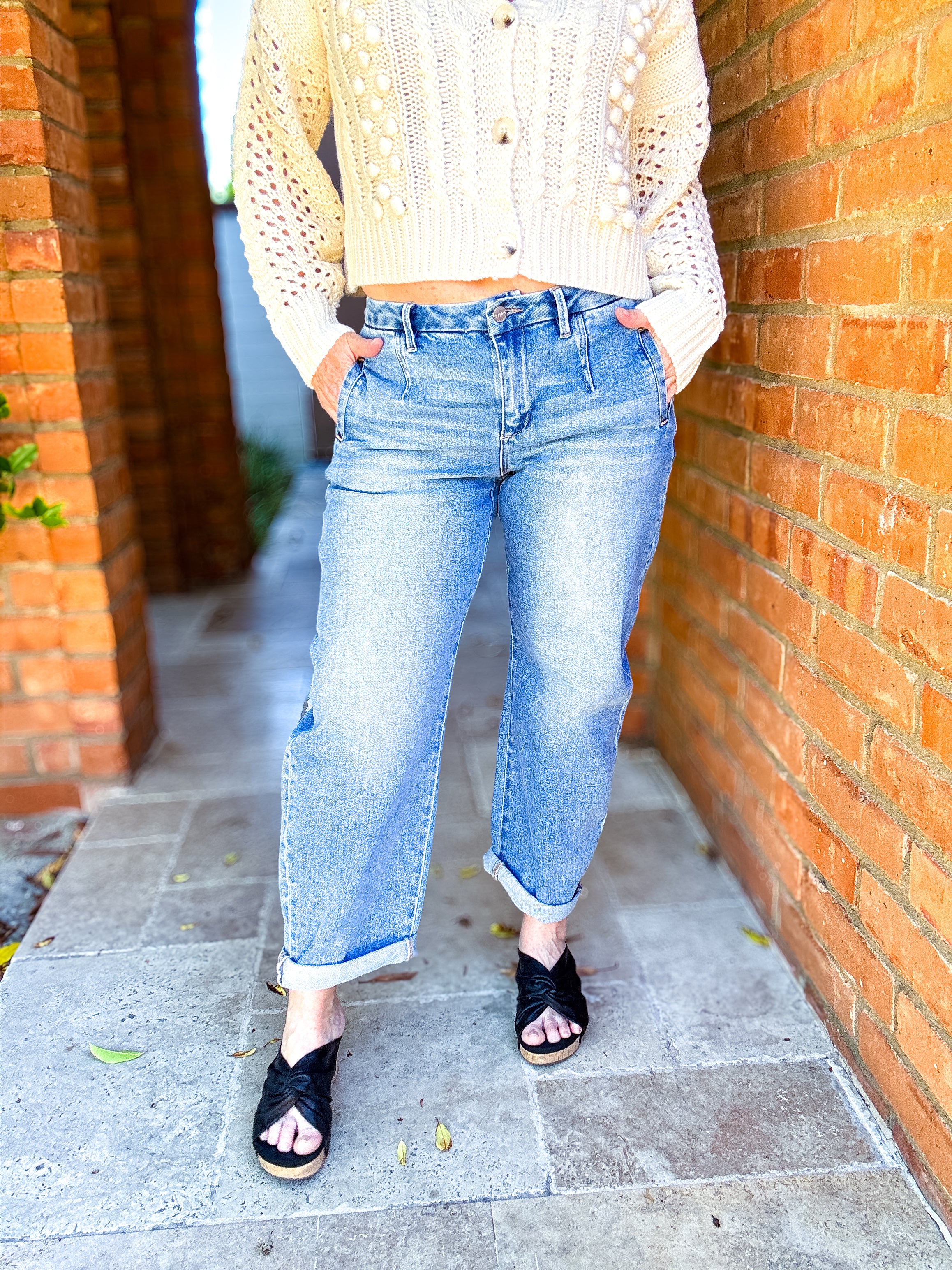 Penny Mid Rise Fit Barrel Jean by Risen