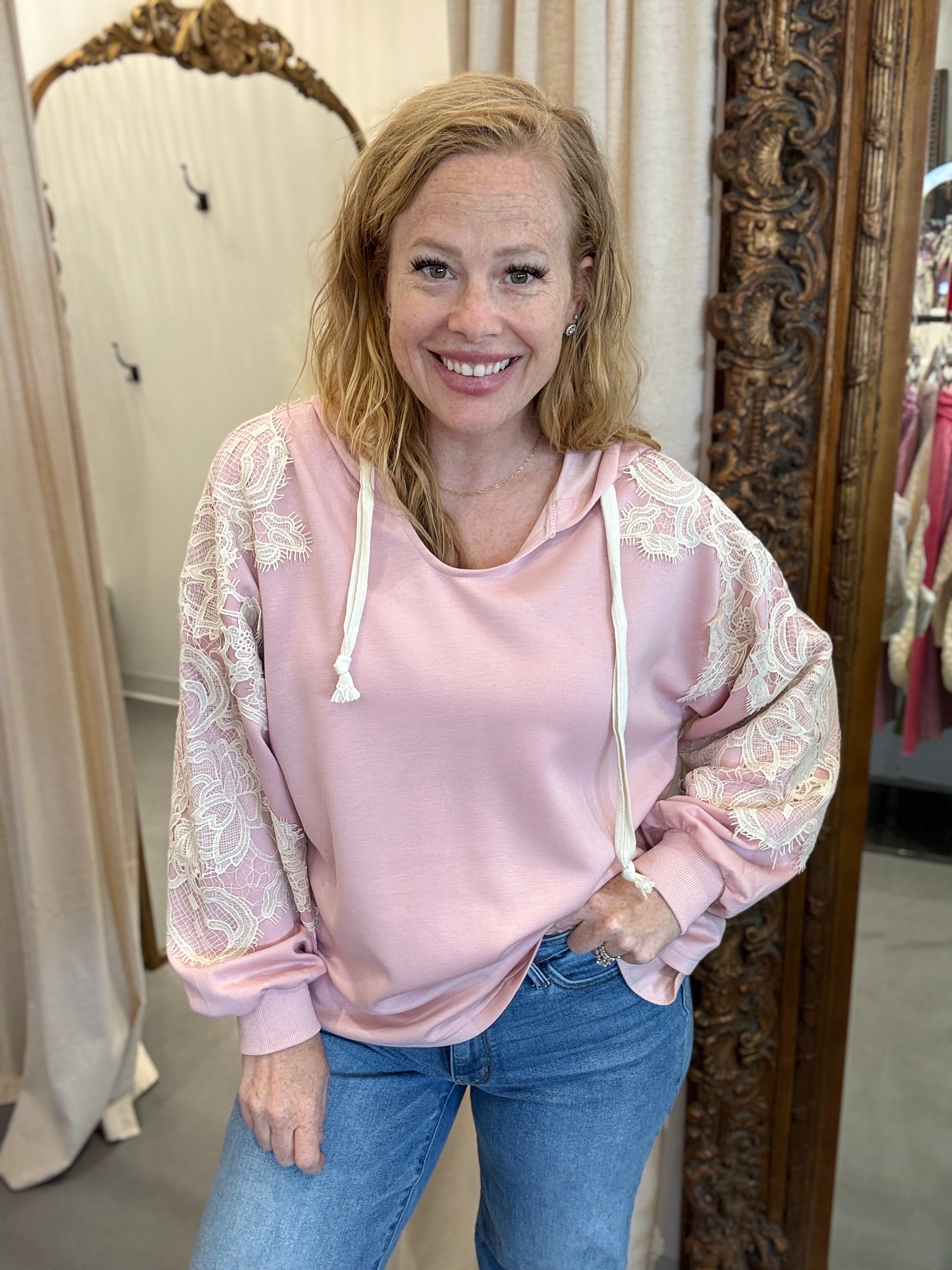 Davi & Dani Live Box - Lace Sleeve Pink Hoodie