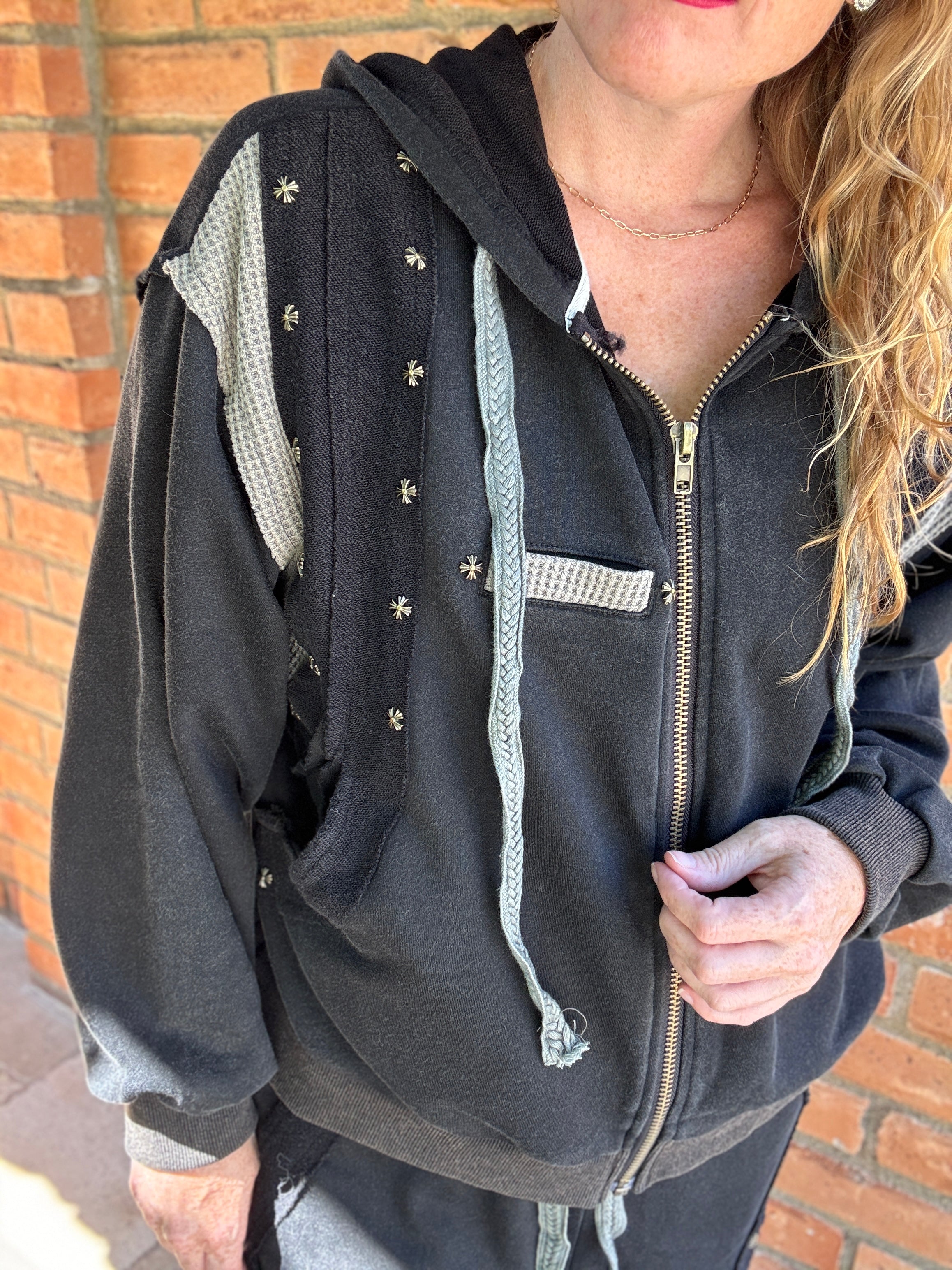 Daydream Zip Up by POL