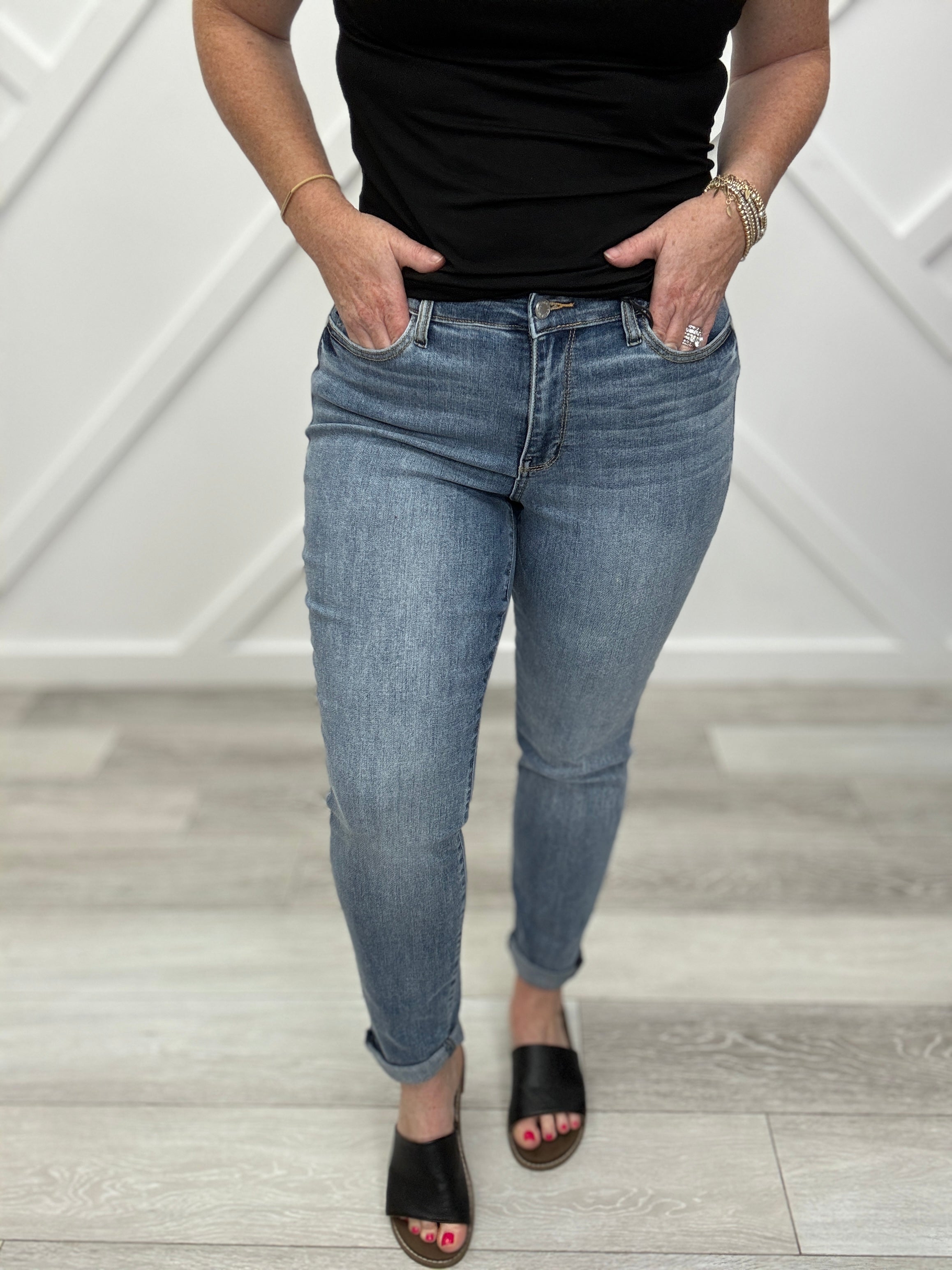 A Slice of Heaven Judy Blue Full Size Cuffed Hem Slim Jeans