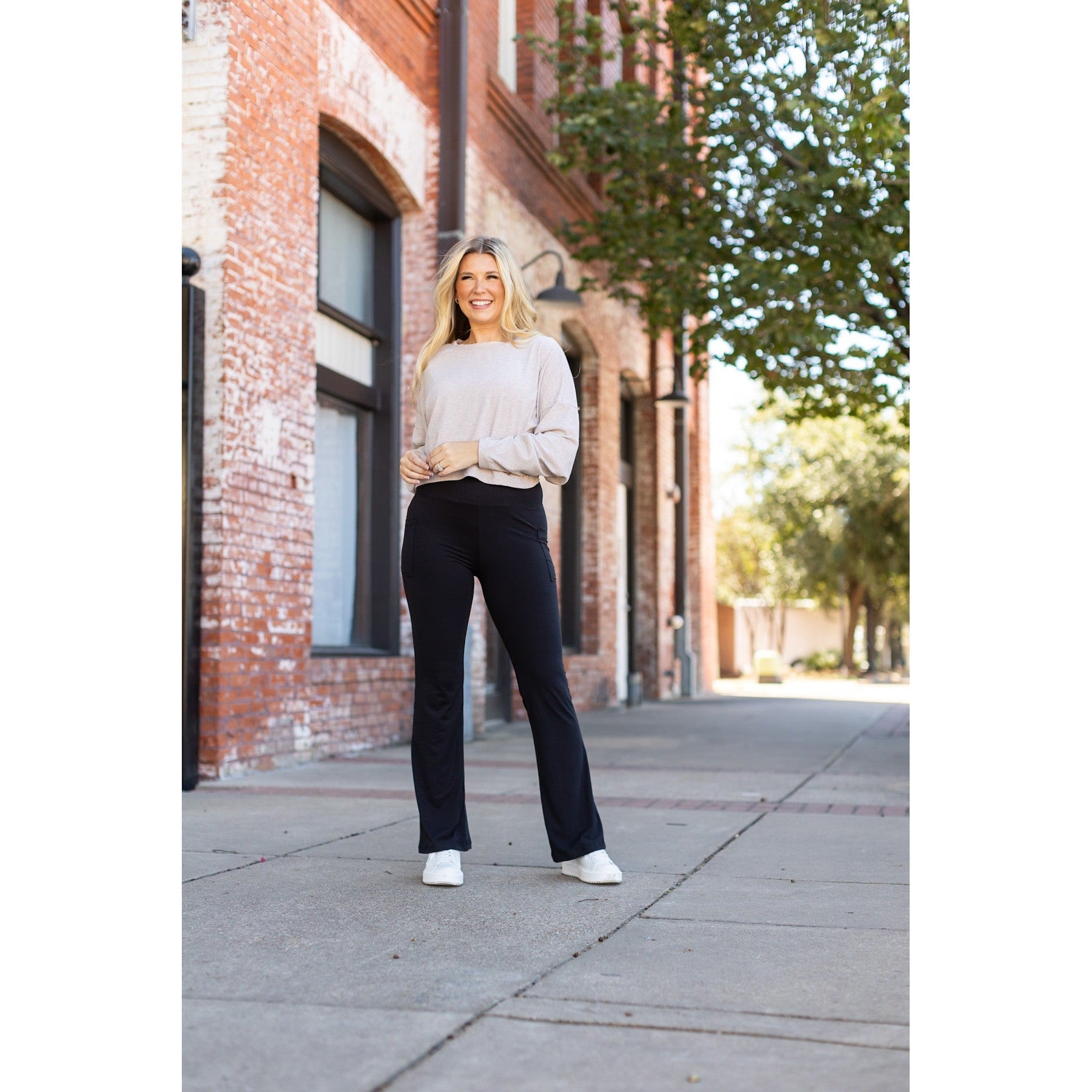 The Vanessa 27 - Black Bootcut Leggings