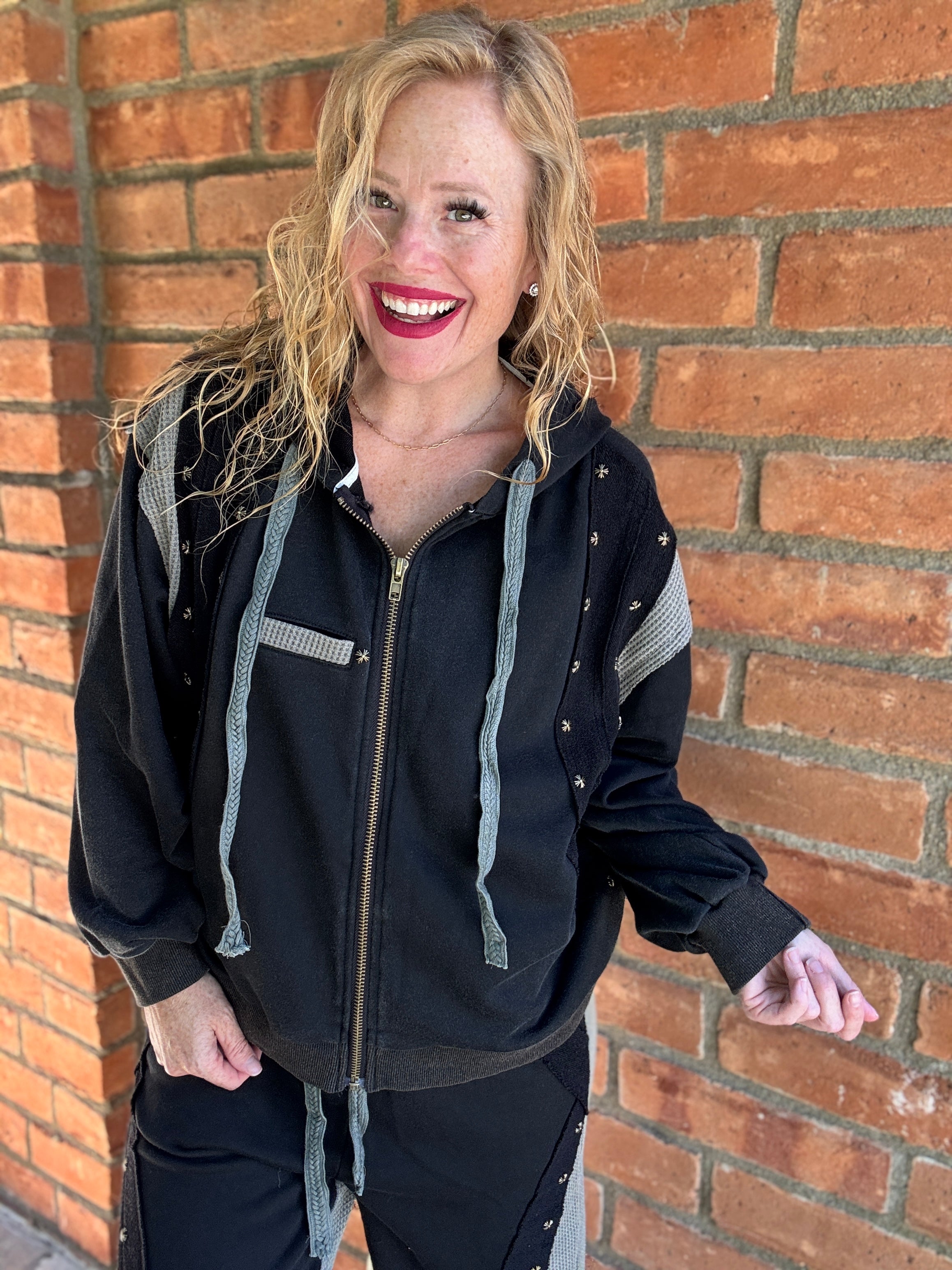 Daydream Zip Up by POL