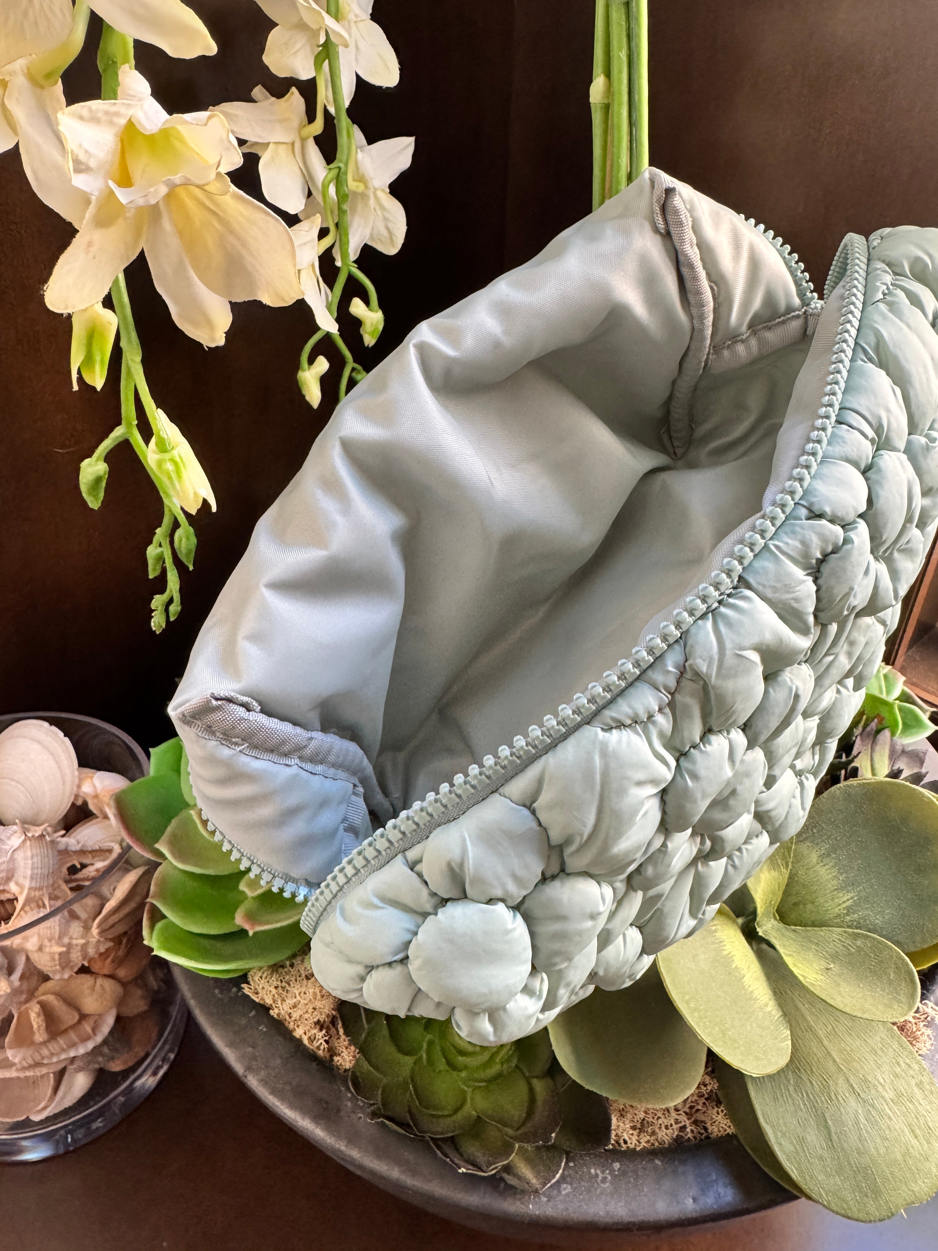 Flower Cosmetic Puffer
