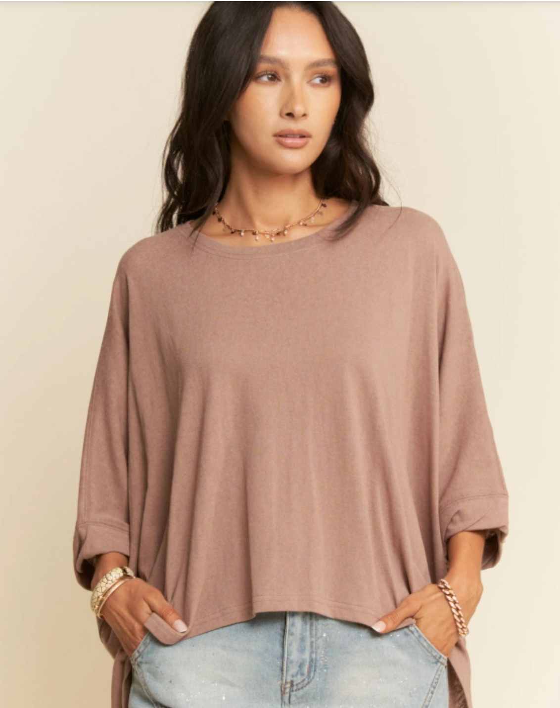Davi & Dani Live Box - Mocha Mouse Everyday Tee