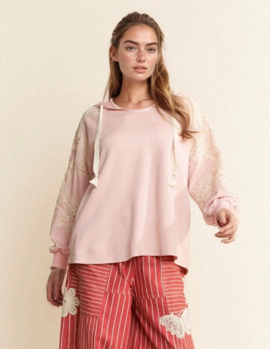 Davi & Dani Live Box - Lace Sleeve Pink Hoodie
