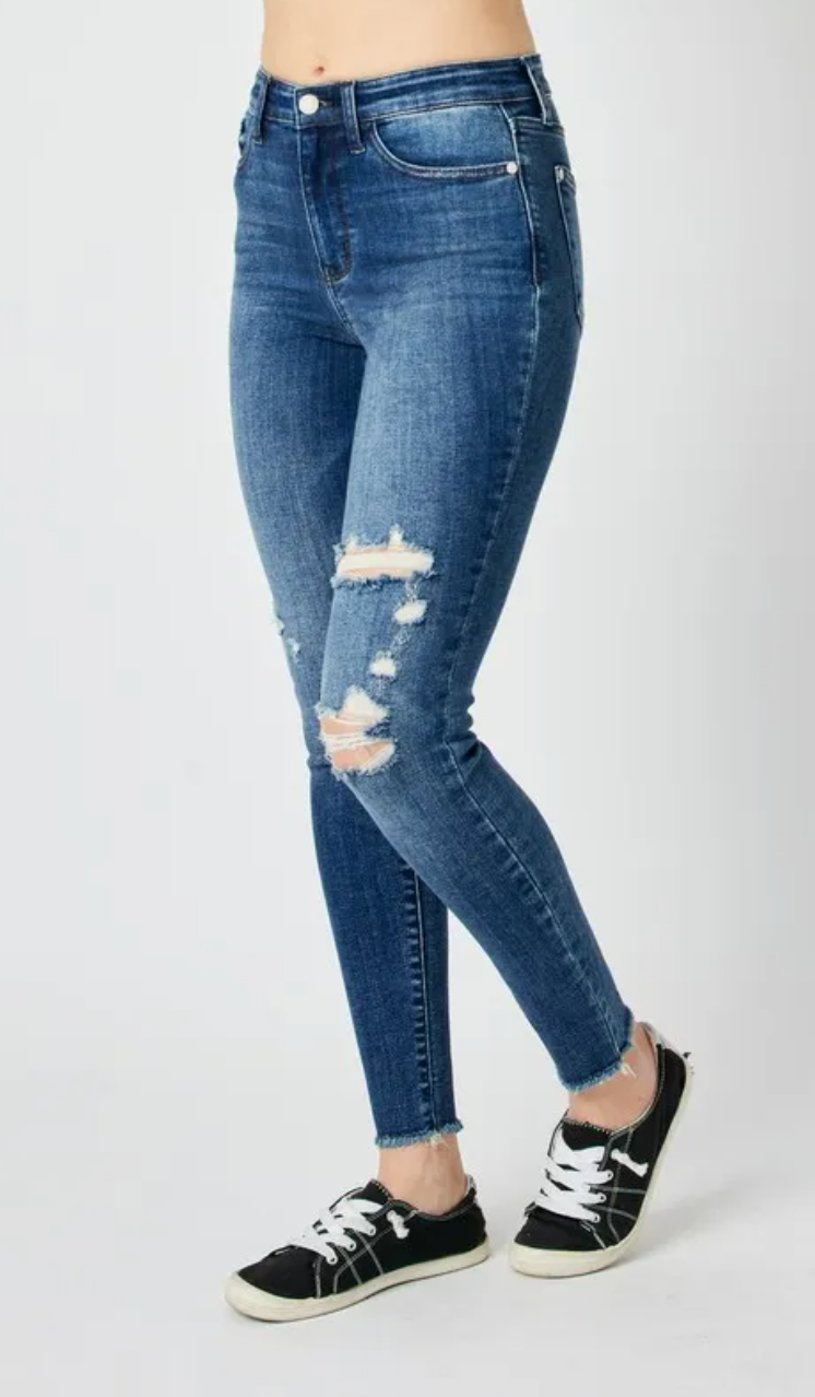 Judy Blue Full Size  High Waist Distressed Skinny Jeans