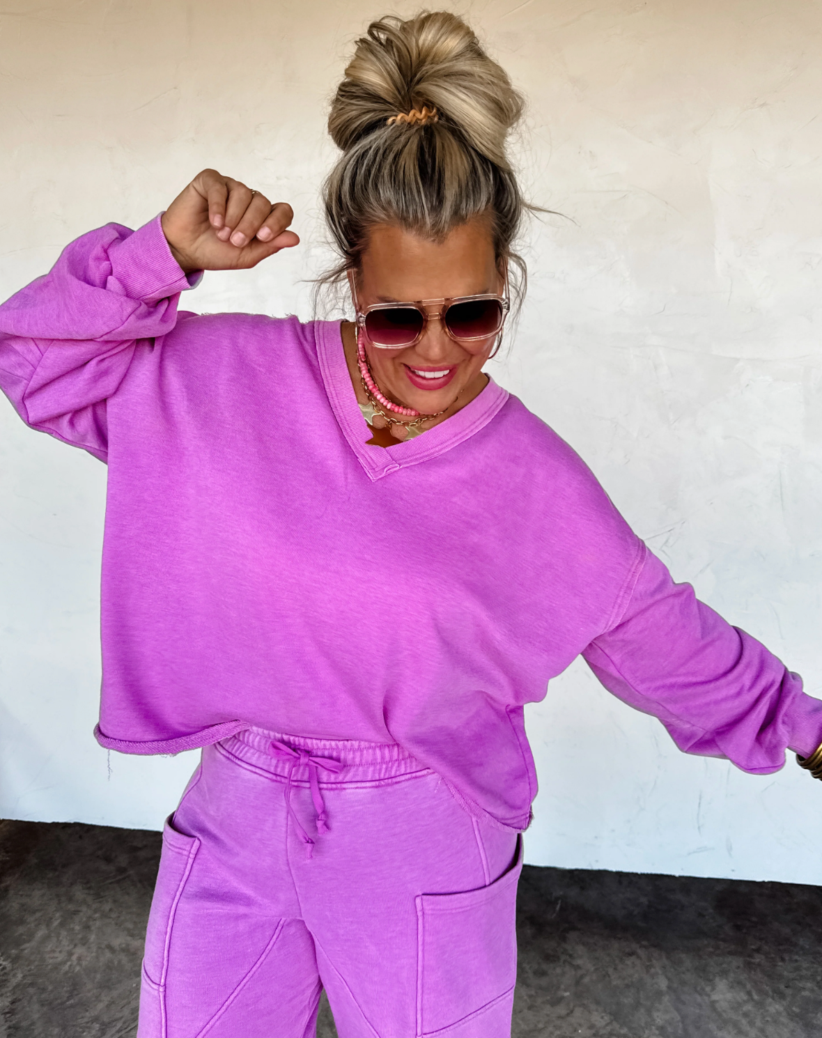 *PREORDER* - BLAKELEY FADED FEELS VNECK PULLOVER