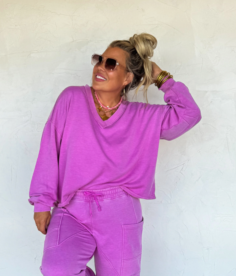 *PREORDER* - BLAKELEY FADED FEELS VNECK PULLOVER