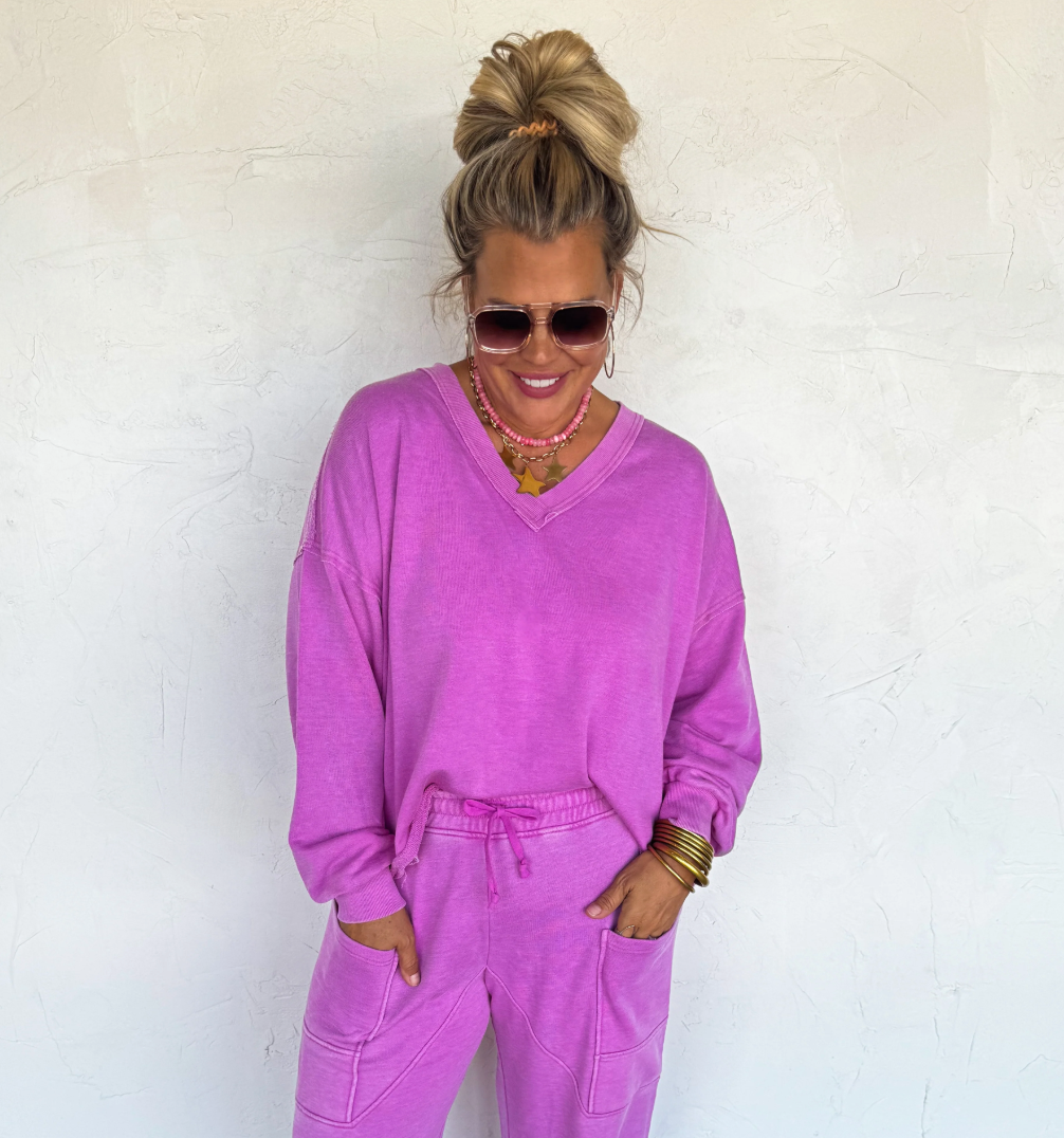 *PREORDER* - BLAKELEY FADED FEELS VNECK PULLOVER