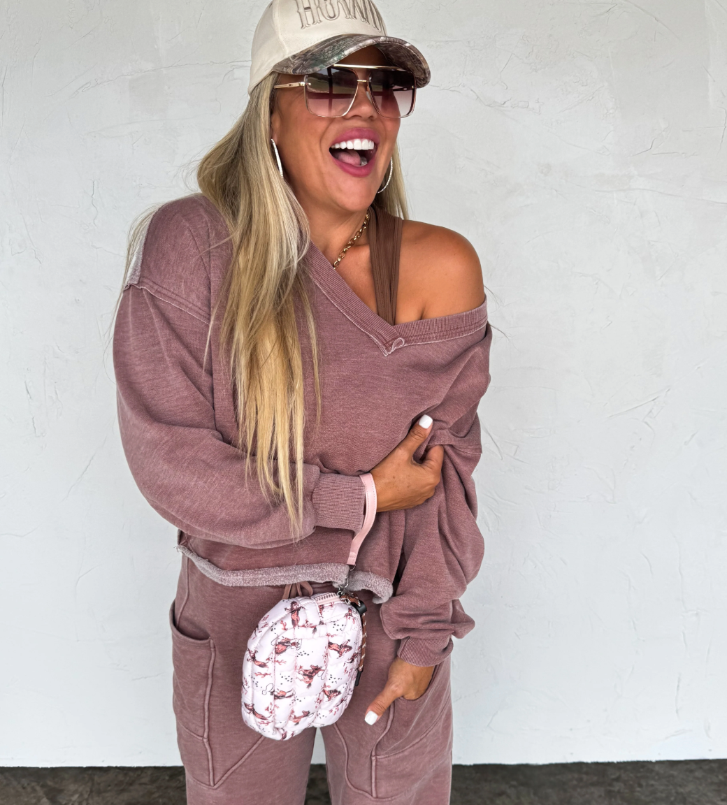 *PREORDER* - BLAKELEY FADED FEELS VNECK PULLOVER