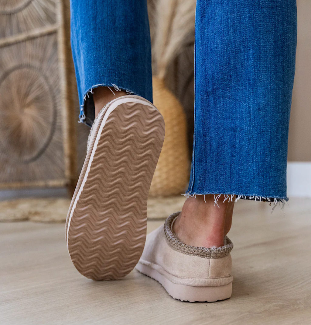 Sparks Slip On By Very G