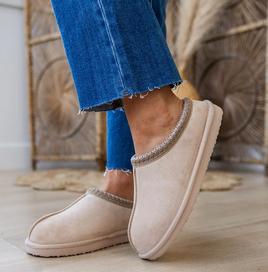 Sparks Slip On By Very G