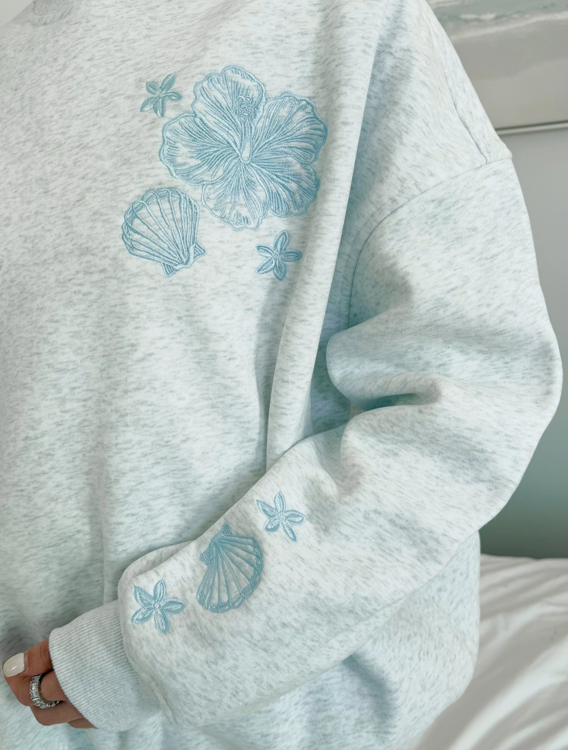 Island Embroidered Crewneck - NYC Market Exclusive