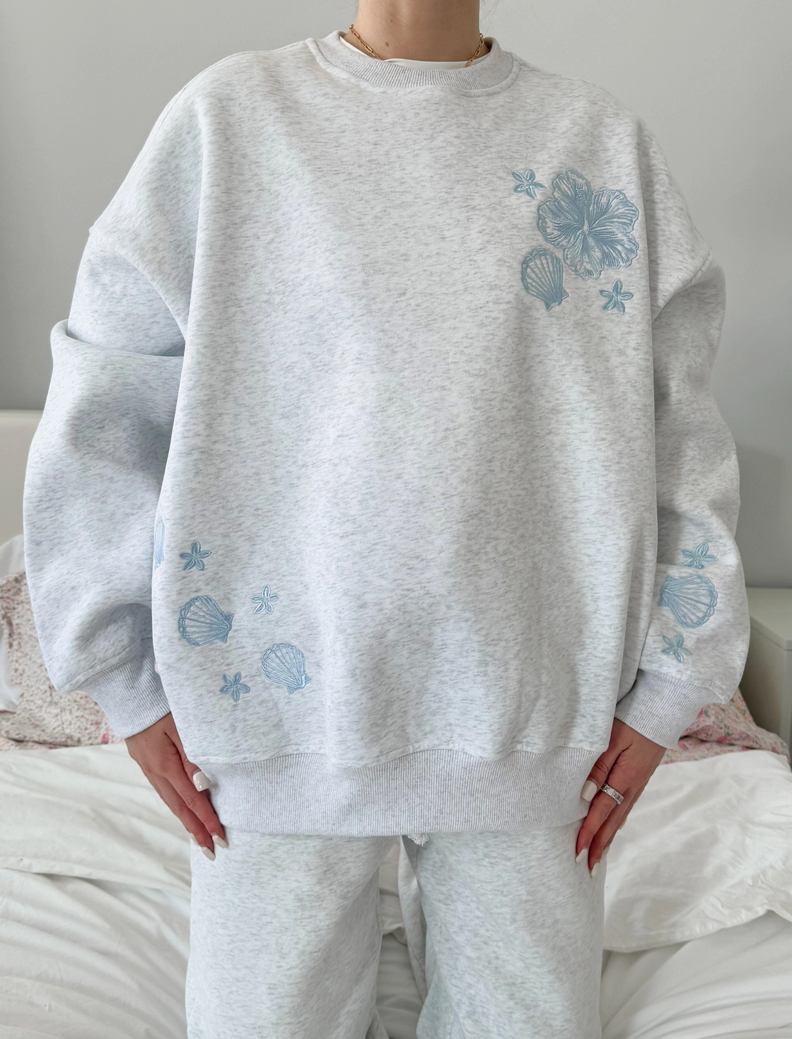 Island Embroidered Crewneck - NYC Market Exclusive