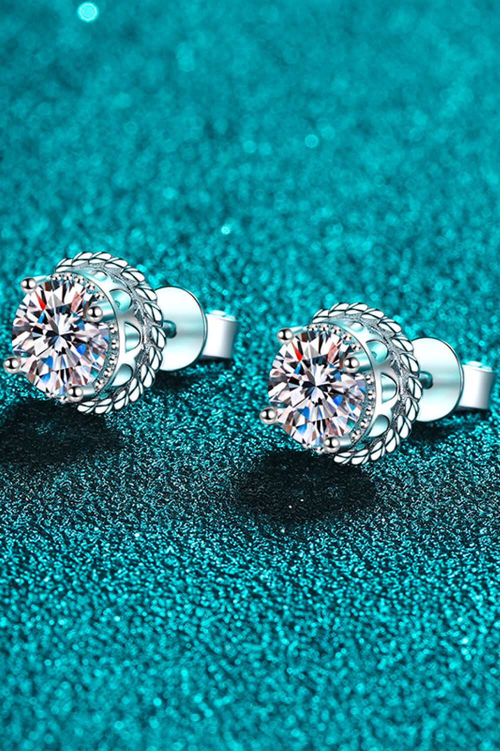 1 Carat Moissanite Round Stud Earrings